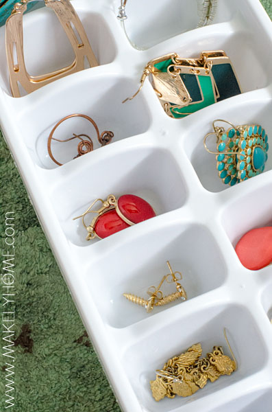 Use stackable ice cube trays to store earrings | Makely School for Girls