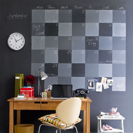 Feature Wall Friday: Chalkboard Calendar Feature Wall - Makely