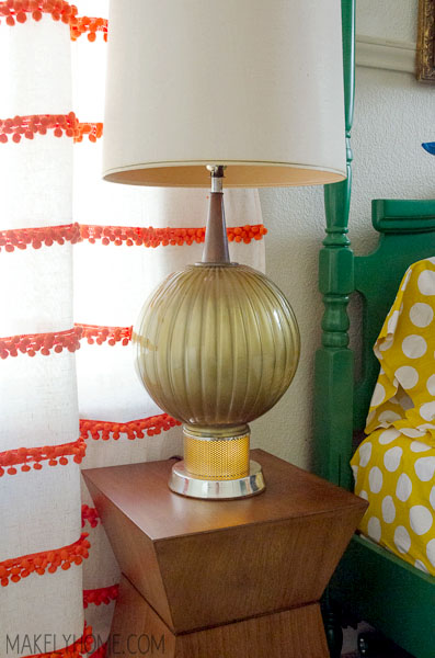 Cool Vintage Lamps with Unique Features via MakelyHome.com
