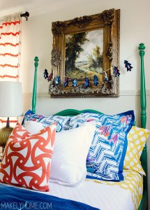 easy Christmas garland for the kids to decorate via MakelyHome.com