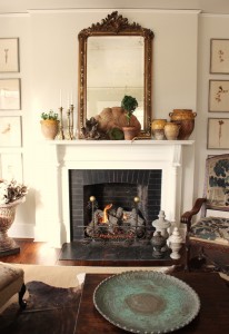15 Stylish Winter Mantels via MakelyHome.com