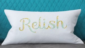 How to make an easy typography pillow | by Teal & Lime for makelyhome.com